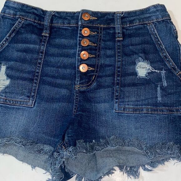 No Boundaries High Rise Shorts Size 9 - Picture 3 of 12